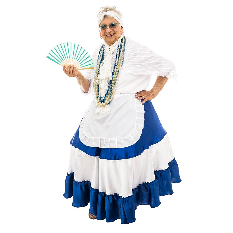 A full view of the Mama Vieja costume and accessories